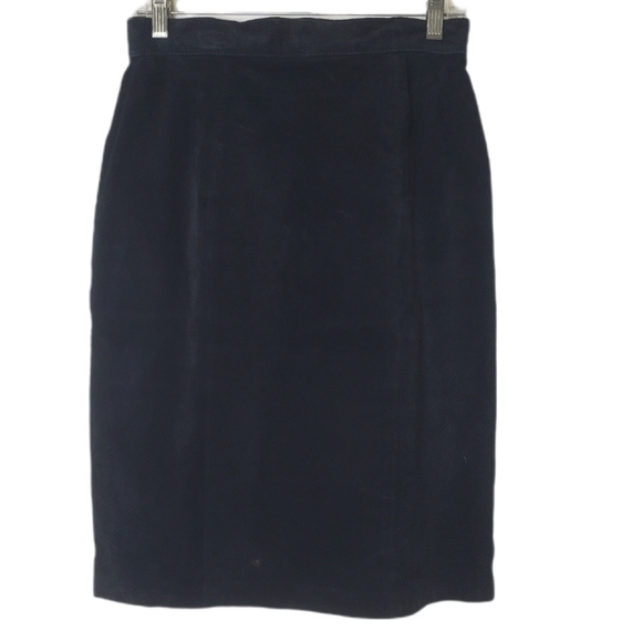 Hasting & Smith Dresses & Skirts - Vintage Hasting & Smith Black Suede Leather Pencil Skirt‎ Size 6